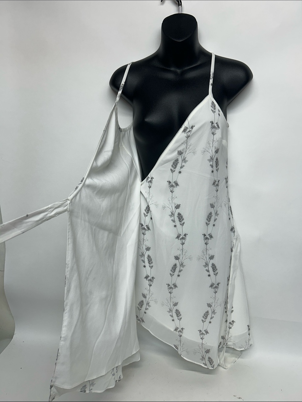 All Saints Zia Varanasi in chalk White Floral Wrap Mini Dress 6 - Picture 6 of 7